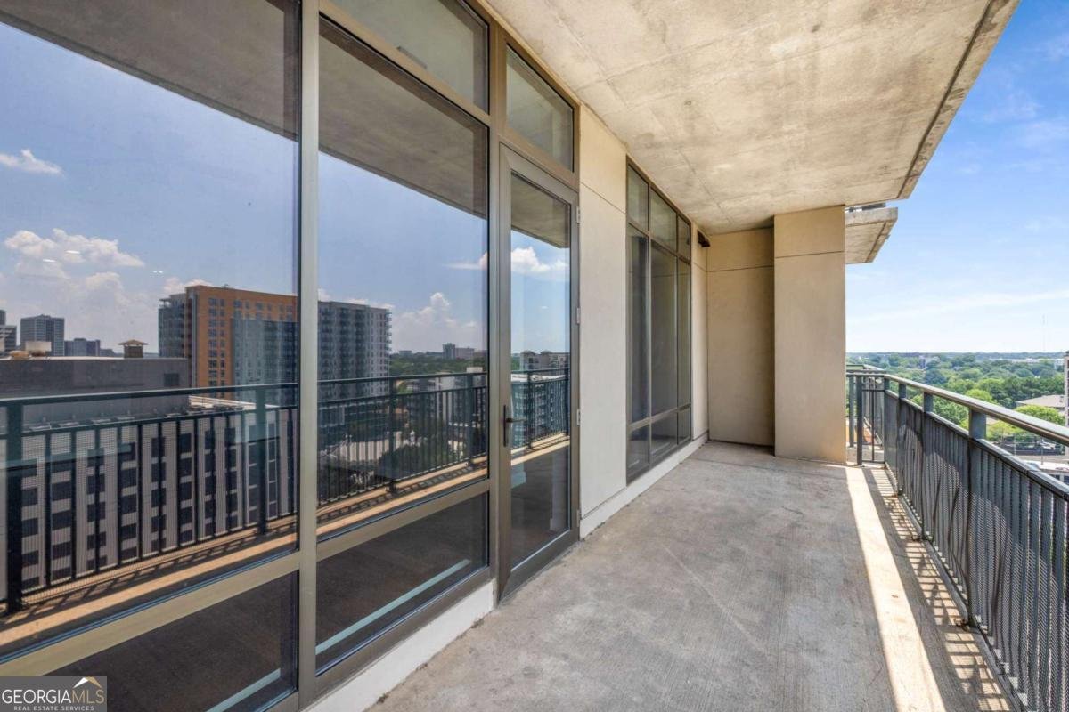 565 Peachtree Street Atlanta - 22