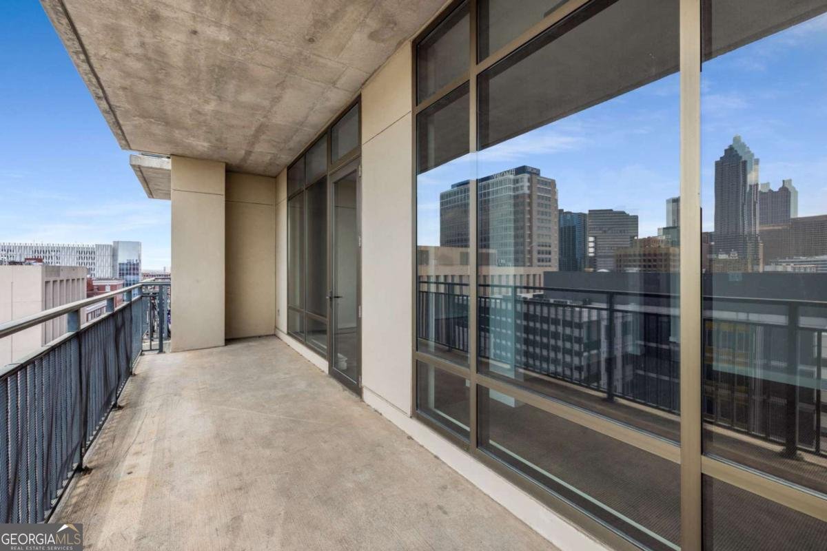 565 Peachtree Street Atlanta - 24