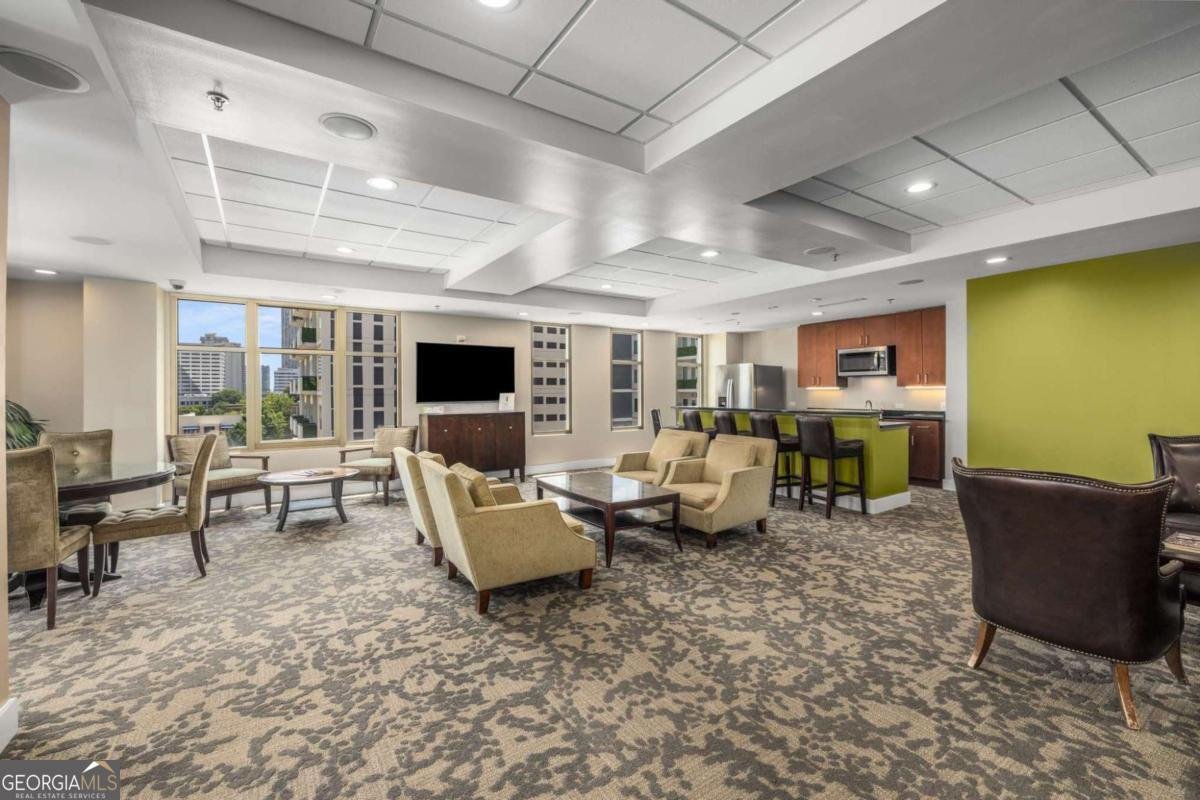 565 Peachtree Street Atlanta - 27