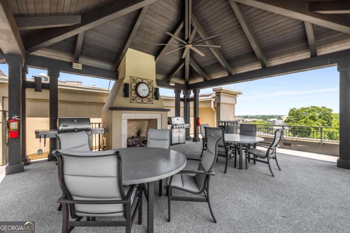 565 Peachtree Street Atlanta - 31