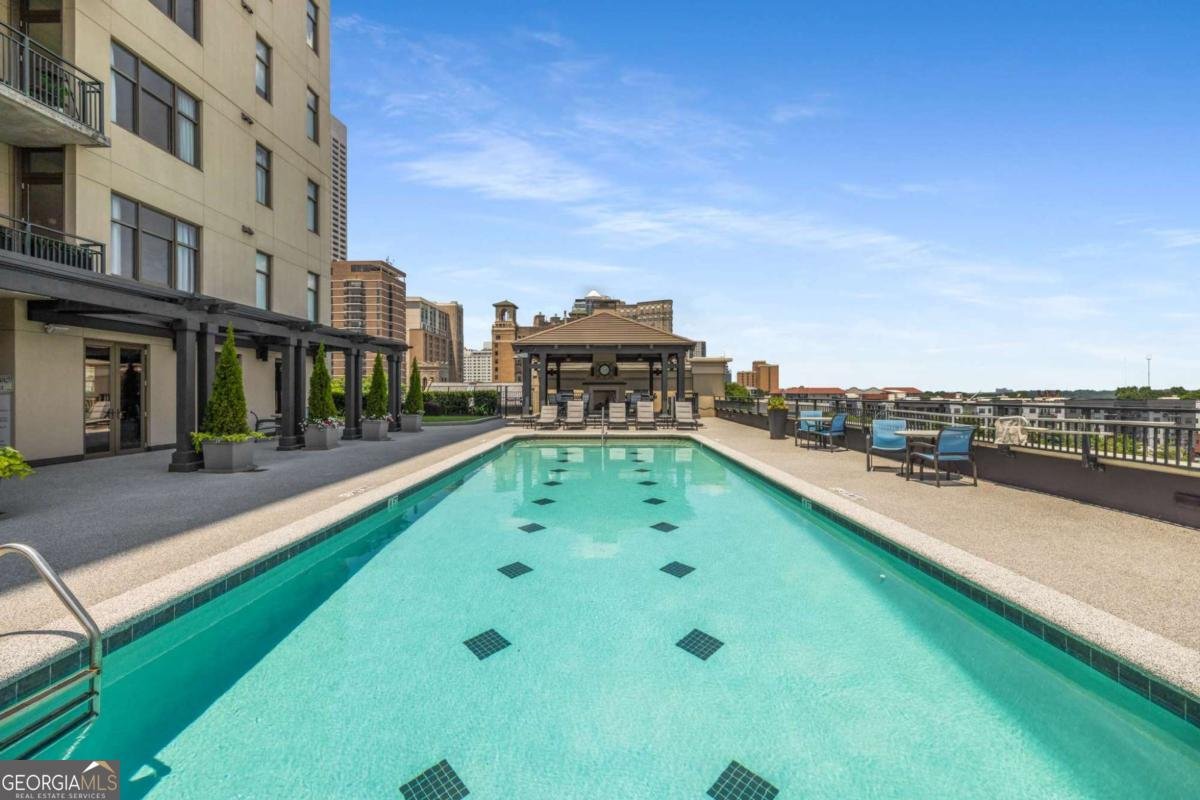 565 Peachtree Street Atlanta - 32