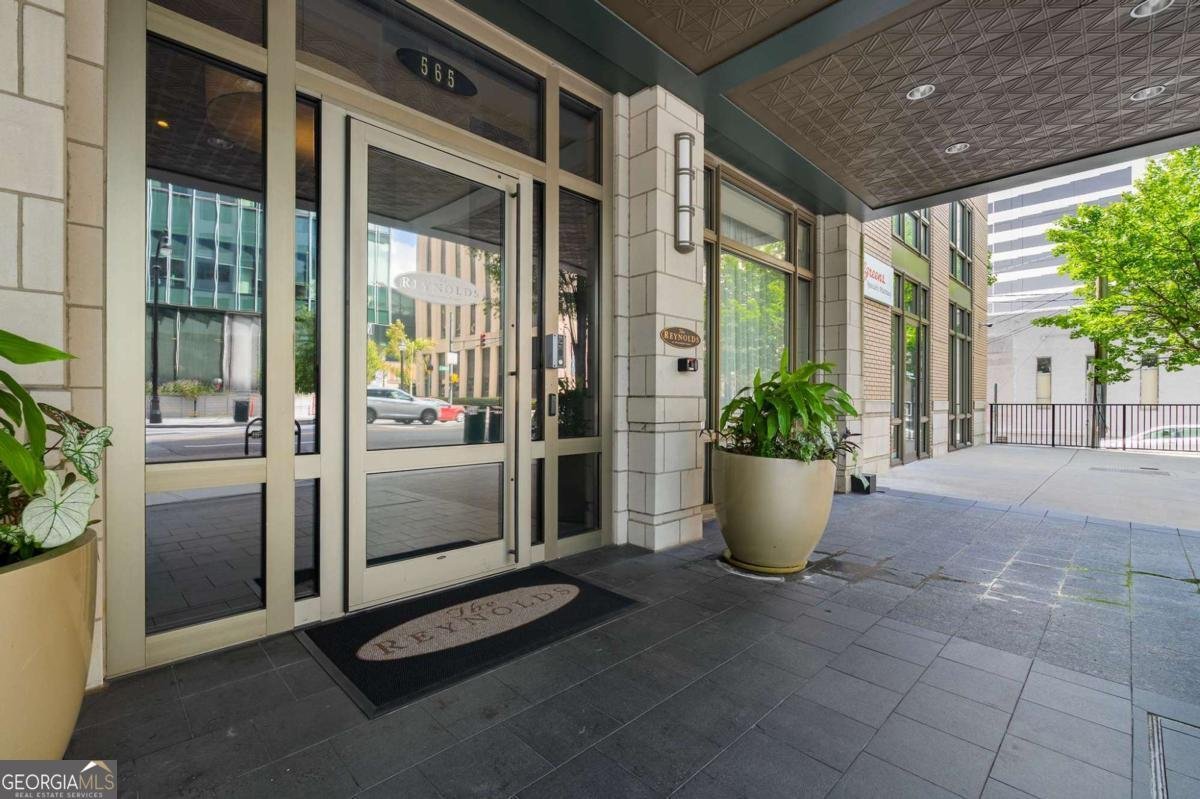 565 Peachtree Street Atlanta - 44