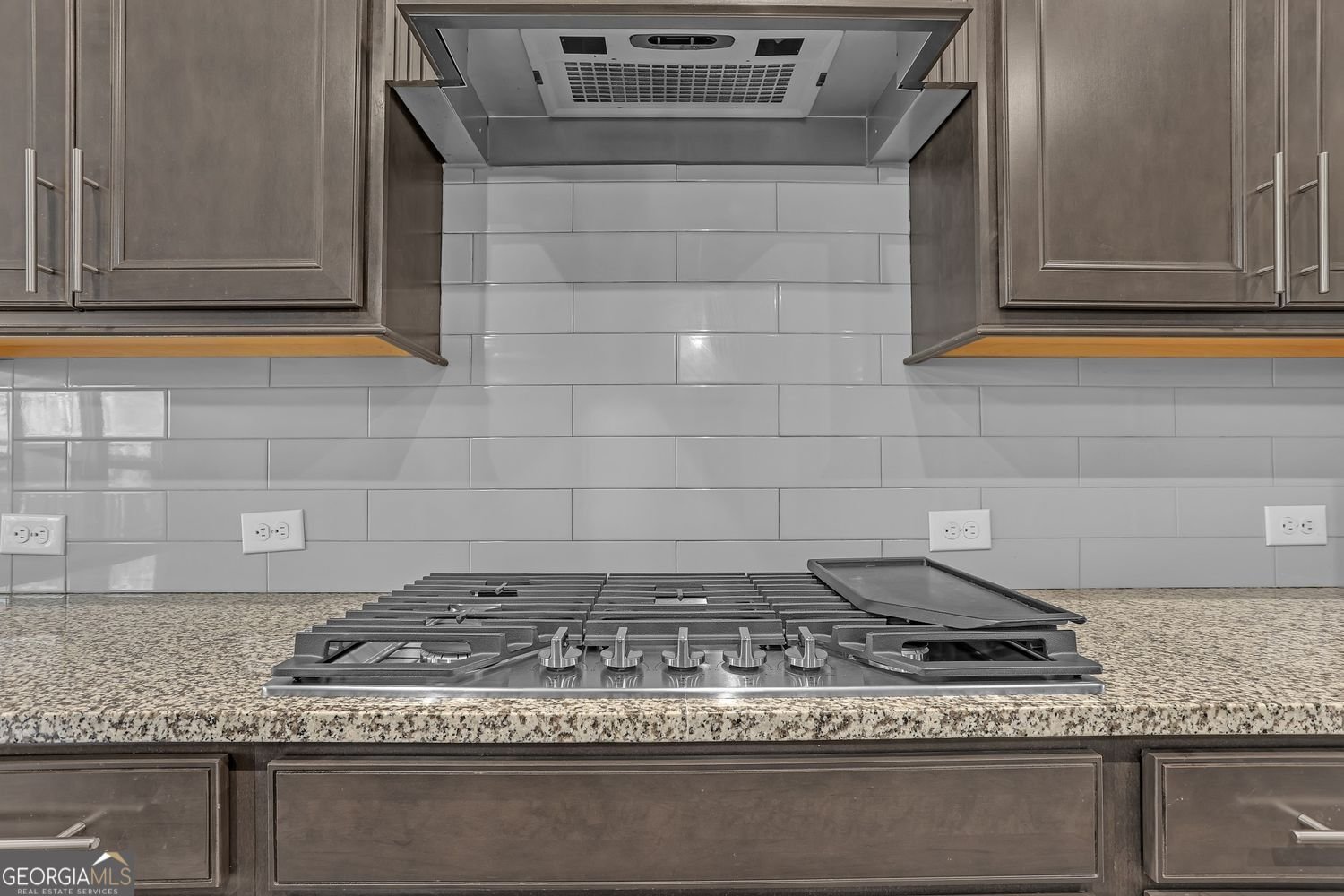 3085 Alcazar Drive Lilburn - 22