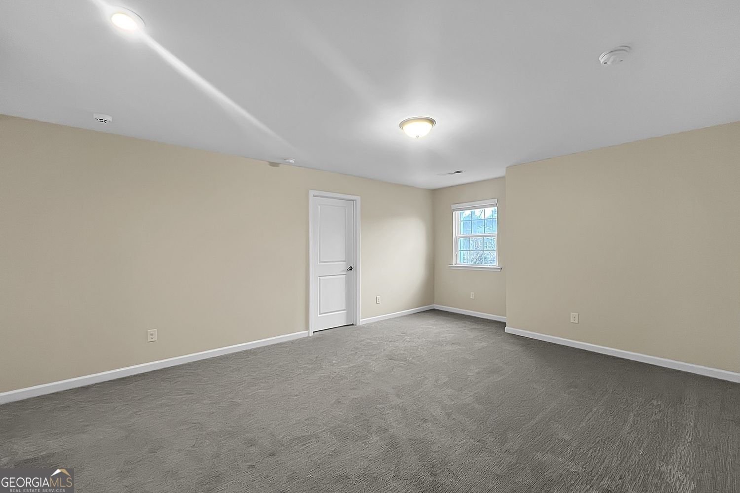 3085 Alcazar Drive Lilburn - 34