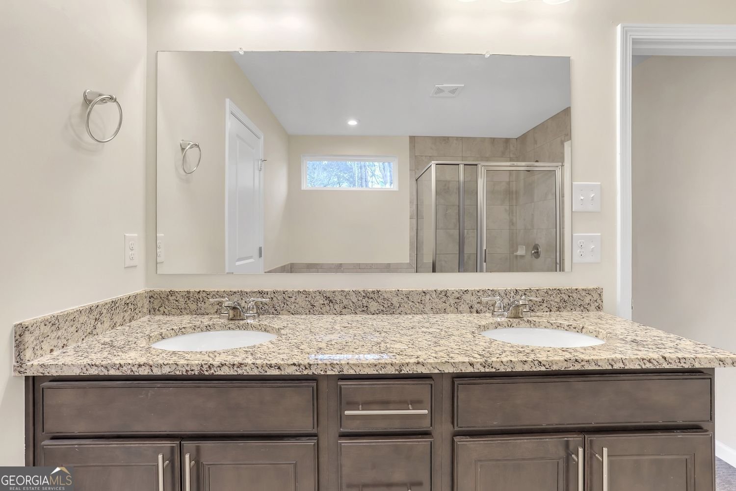 3085 Alcazar Drive Lilburn - 44