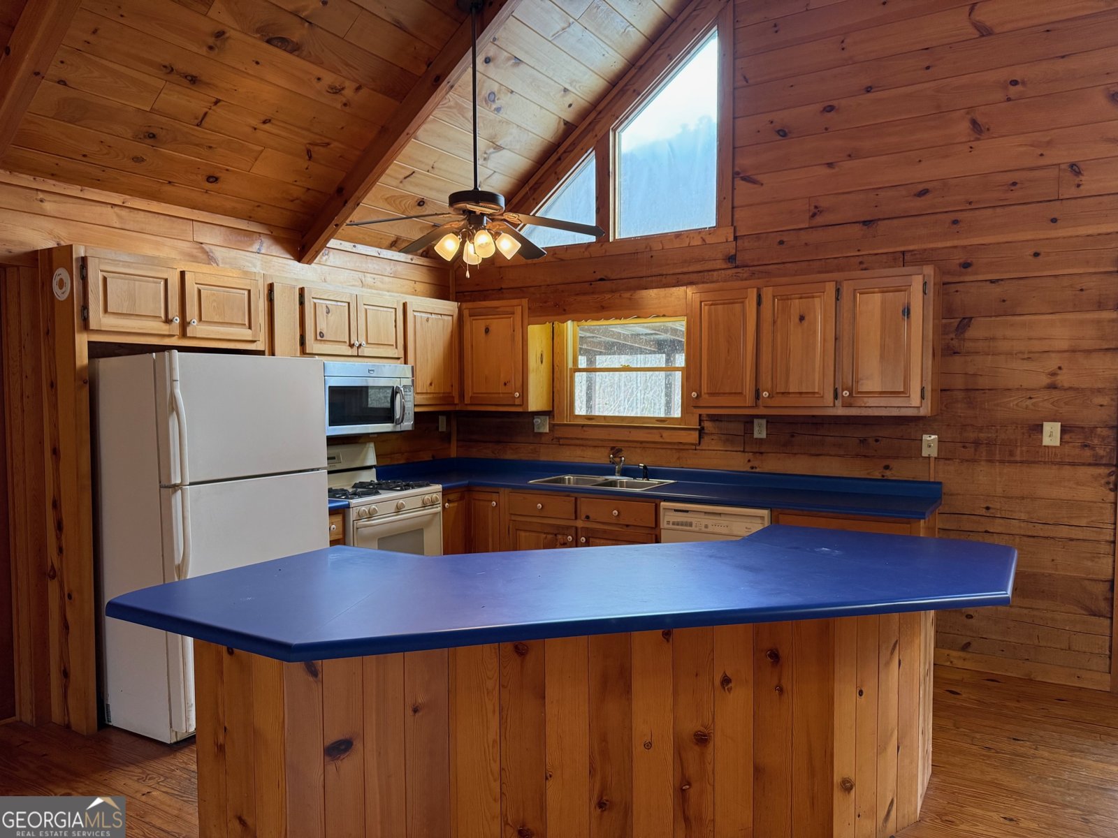 3590 Goshen Creek Road Claarkesville - 38