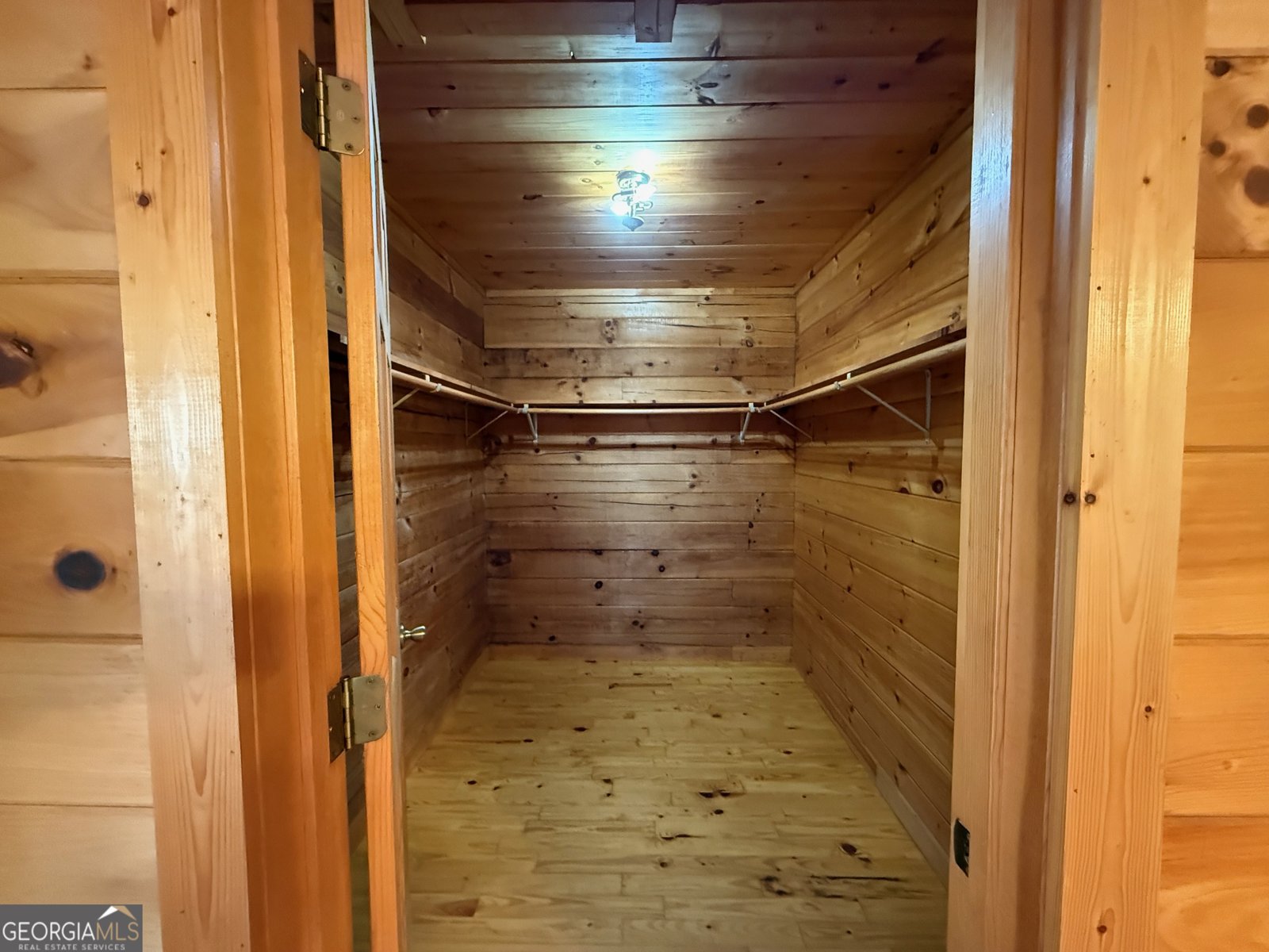 3590 Goshen Creek Road Claarkesville - 66