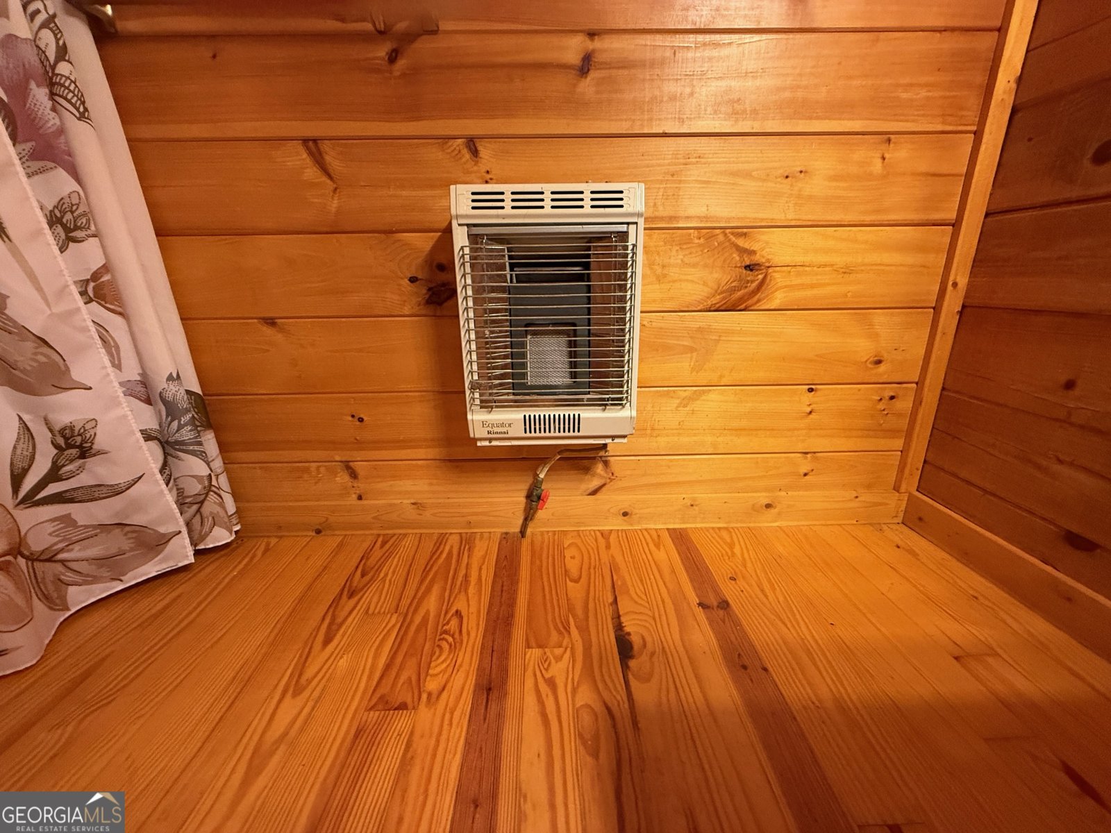 3590 Goshen Creek Road Claarkesville - 68