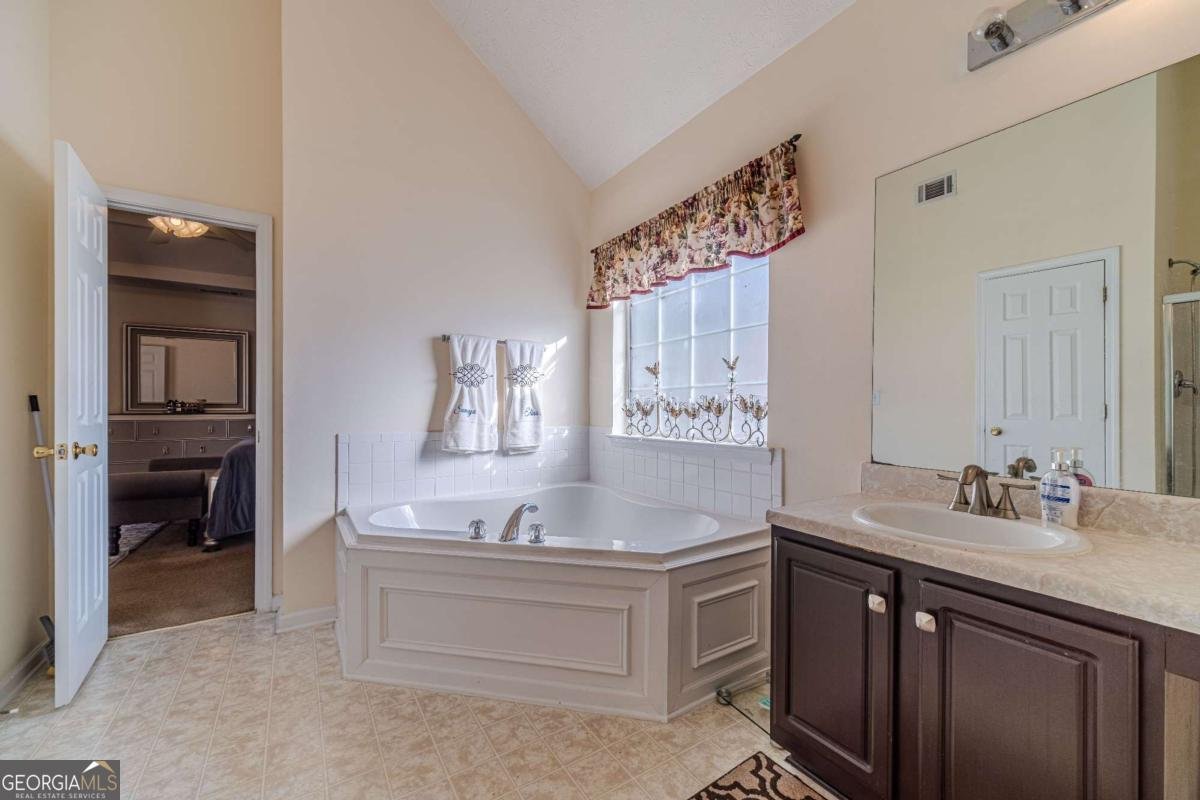 2452 Pierce Circle Snellville - 2