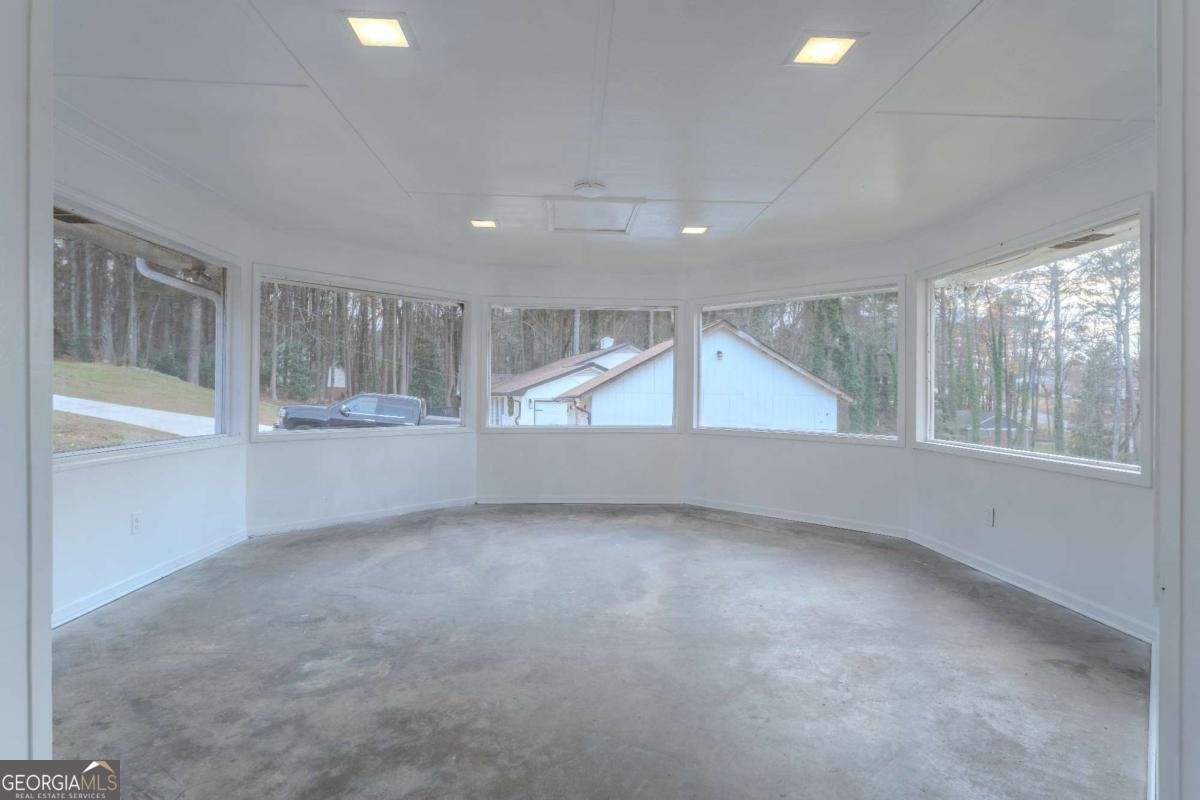 2067 Tanglewood Drive Snellville - 11