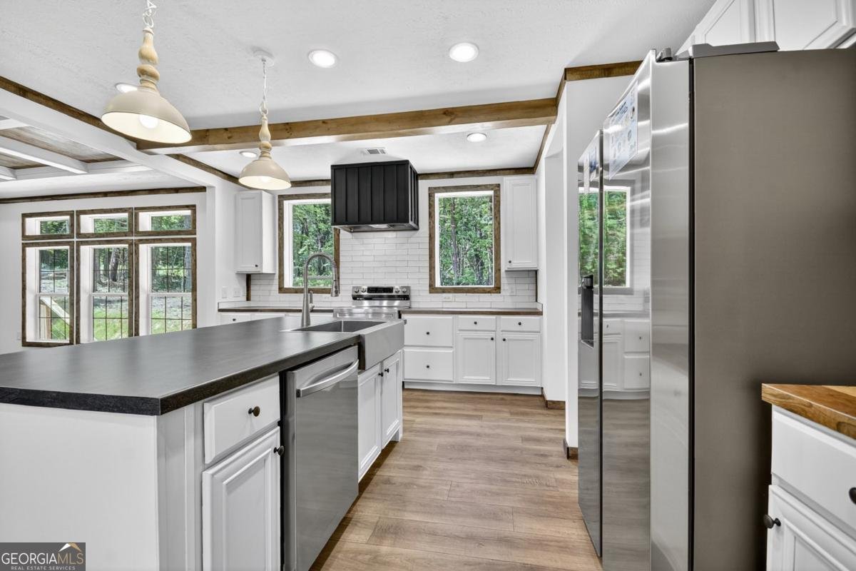 5668 Mobile Road Blue Ridge - 37