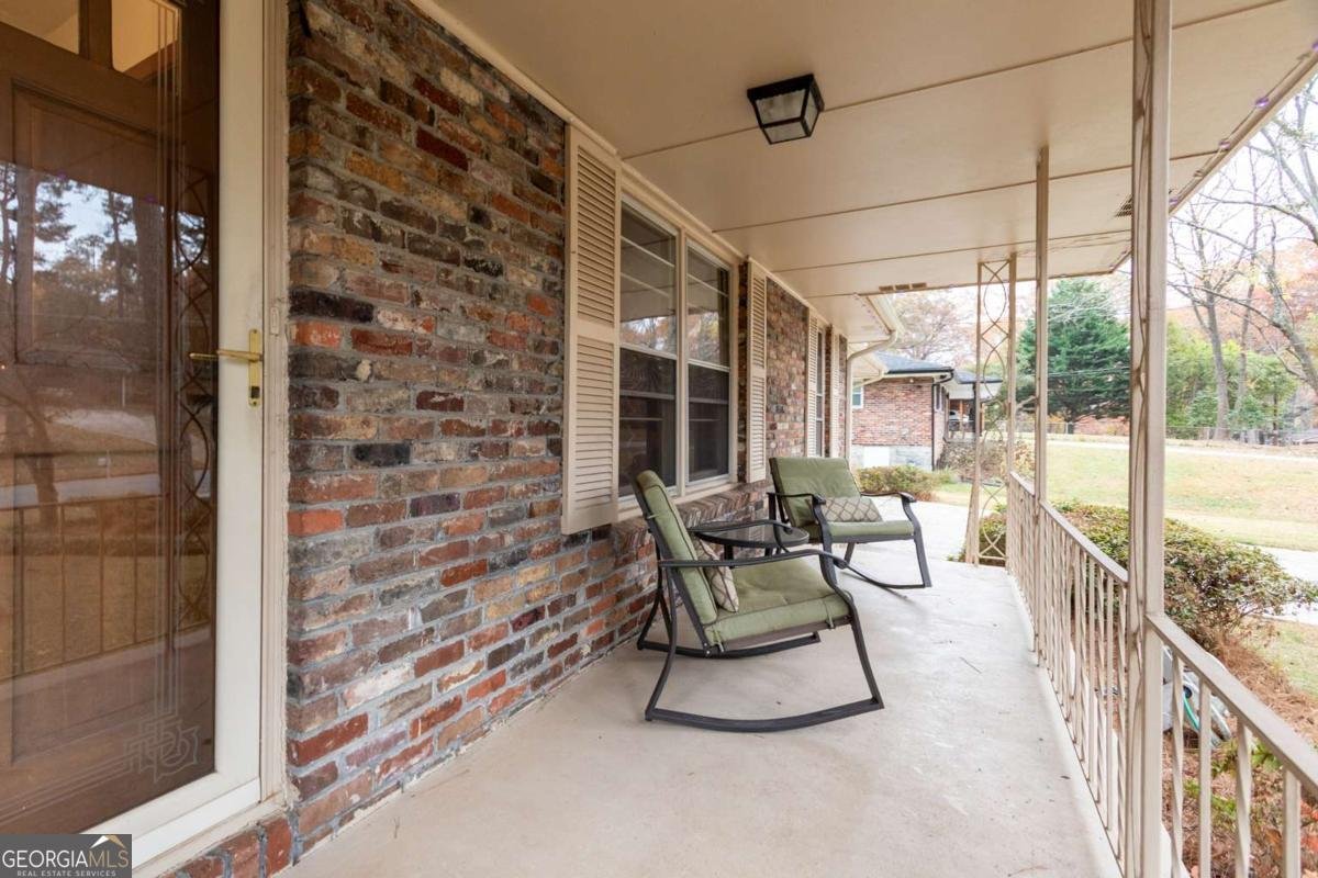 4424 Locksley Road Tucker - 4