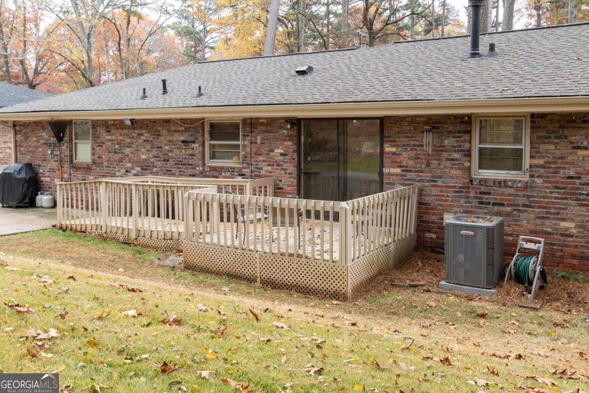 4424 Locksley Road Tucker - 43