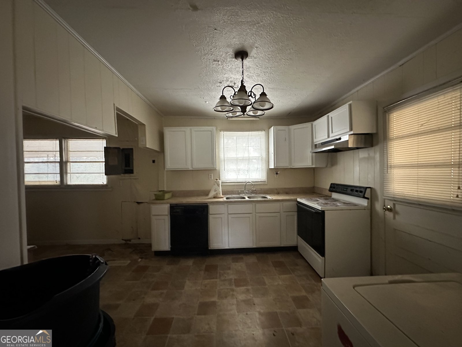 5921 9th Avenue Eastman - 8