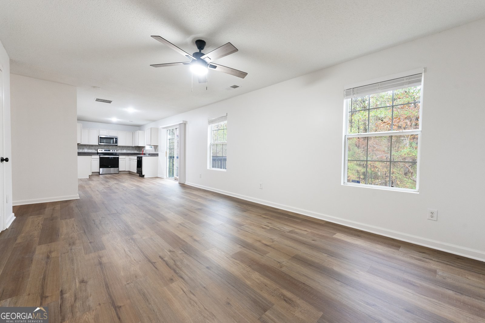 6823 Merrywood Drive Fairburn - 14