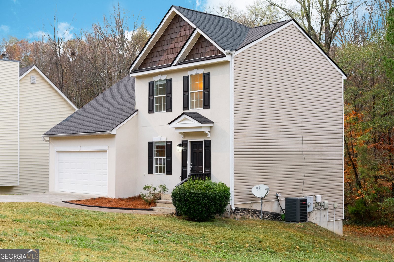 6823 Merrywood Drive Fairburn - 2