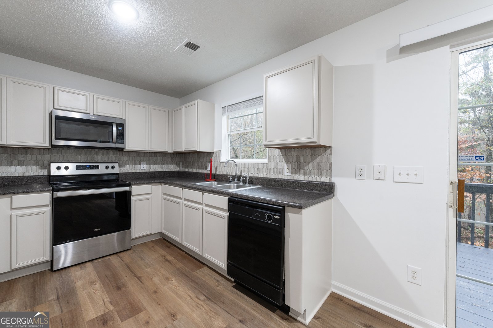 6823 Merrywood Drive Fairburn - 22