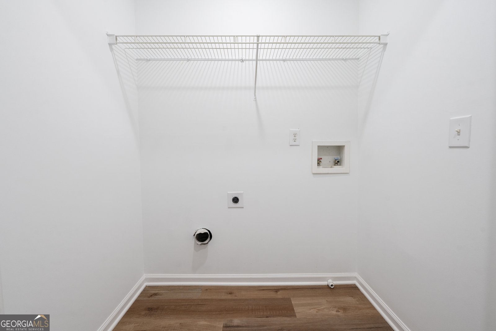 6823 Merrywood Drive Fairburn - 44