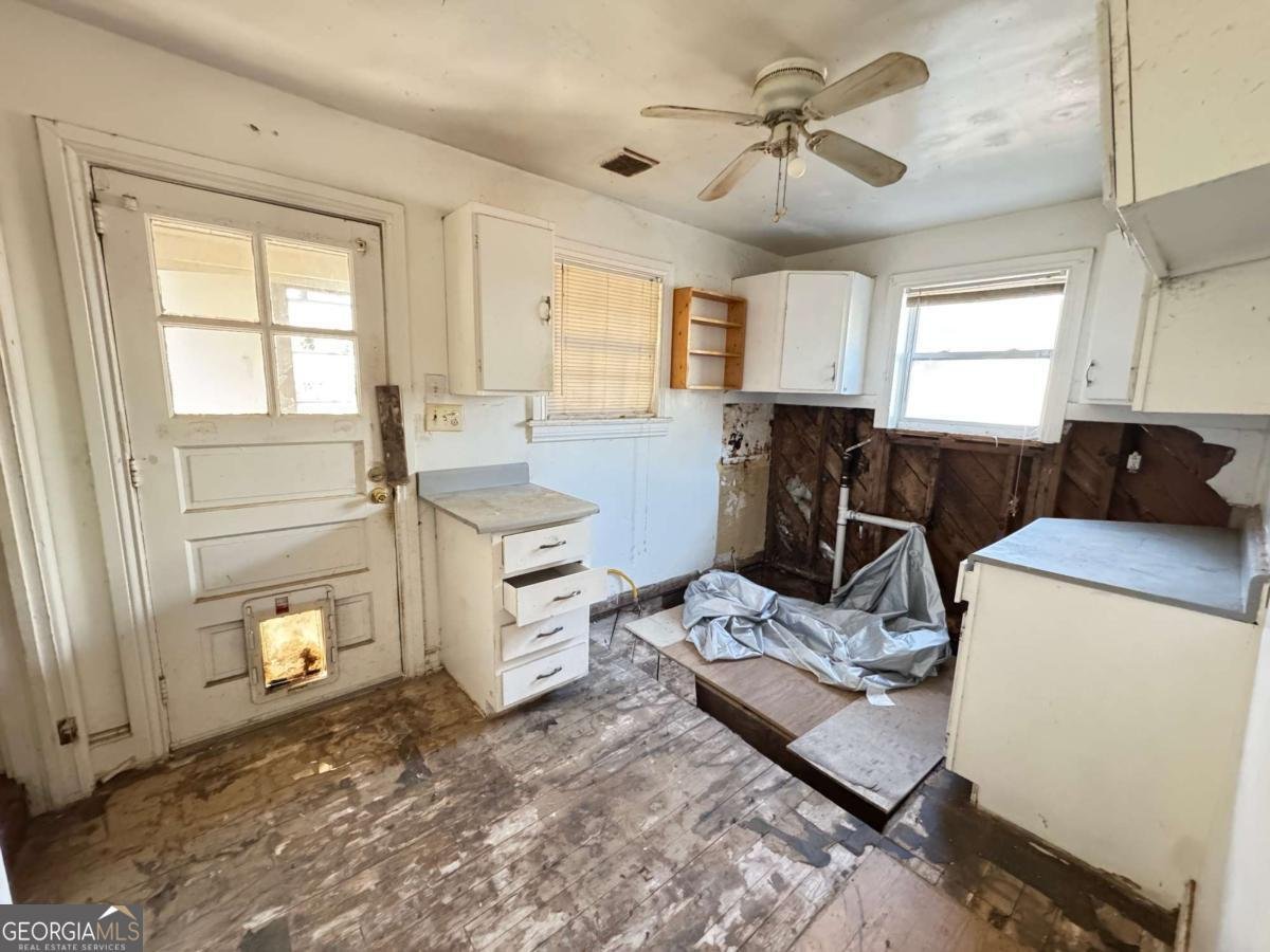 2169 Delowe Drive Atlanta - 9