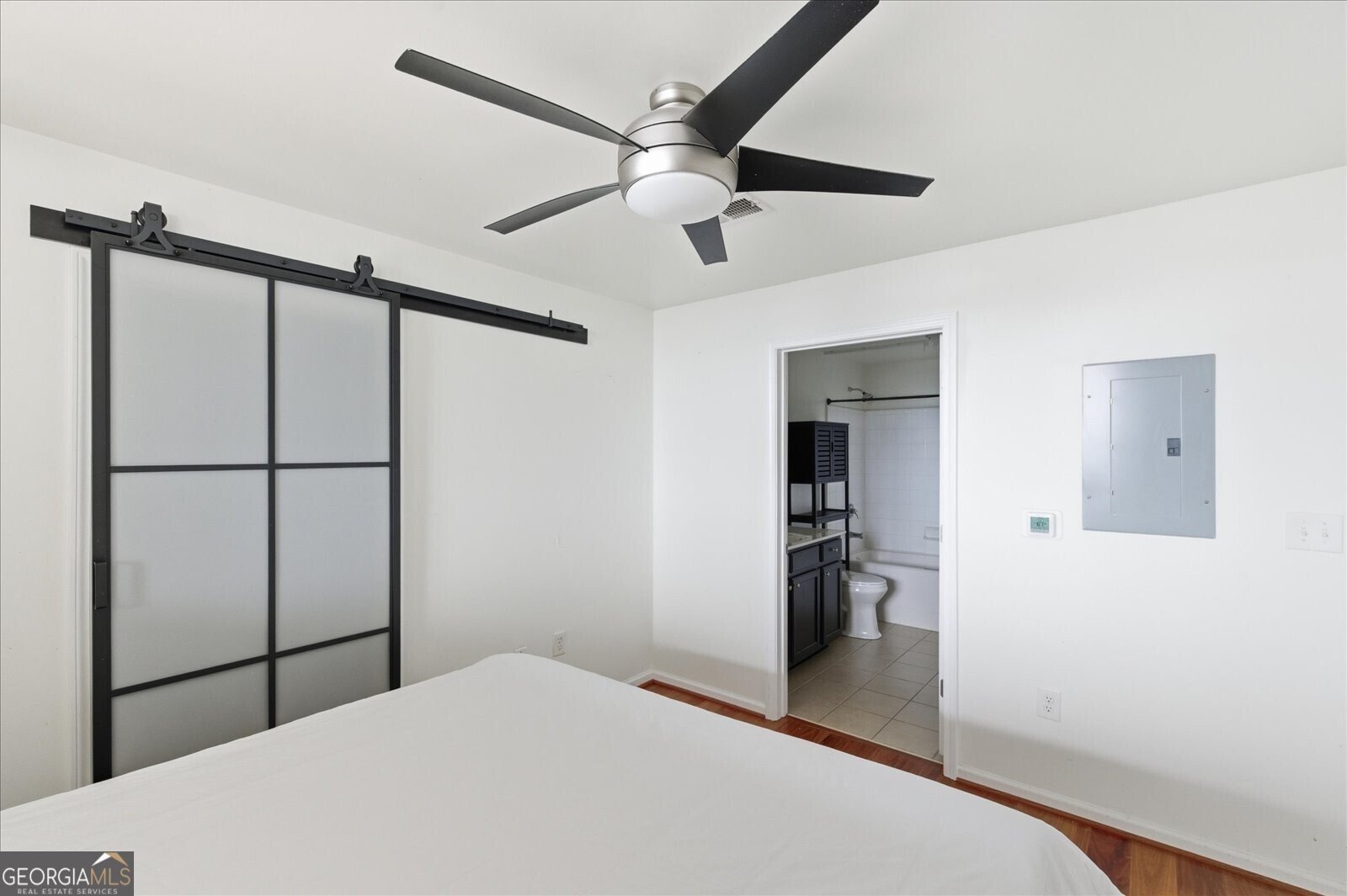 3040 Peachtree Road Atlanta - 4