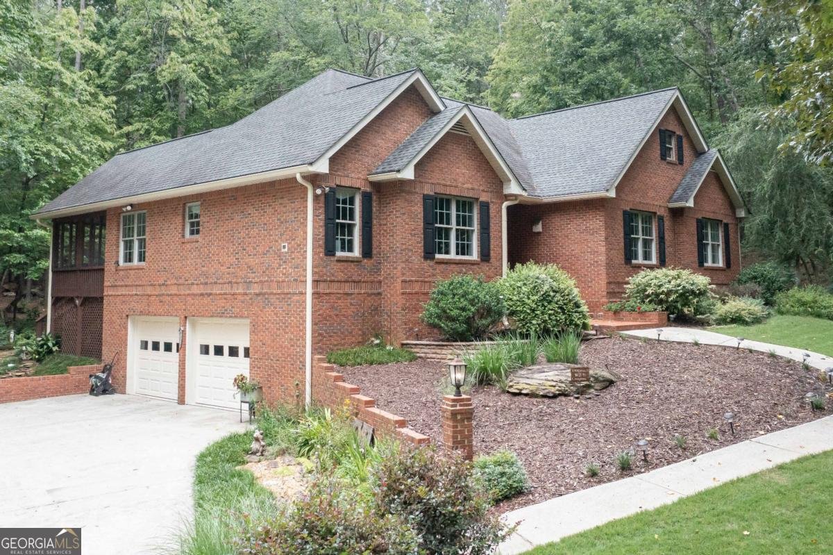 5885 West Chapel Hill Road Douglasville - 3