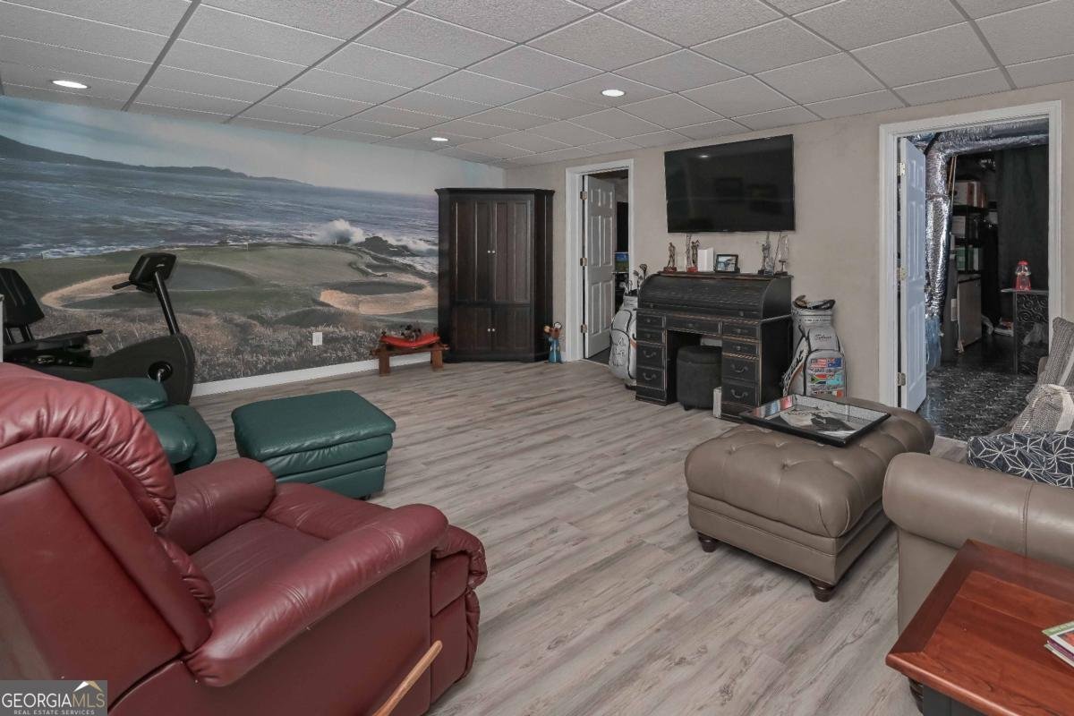 5885 West Chapel Hill Road Douglasville - 32