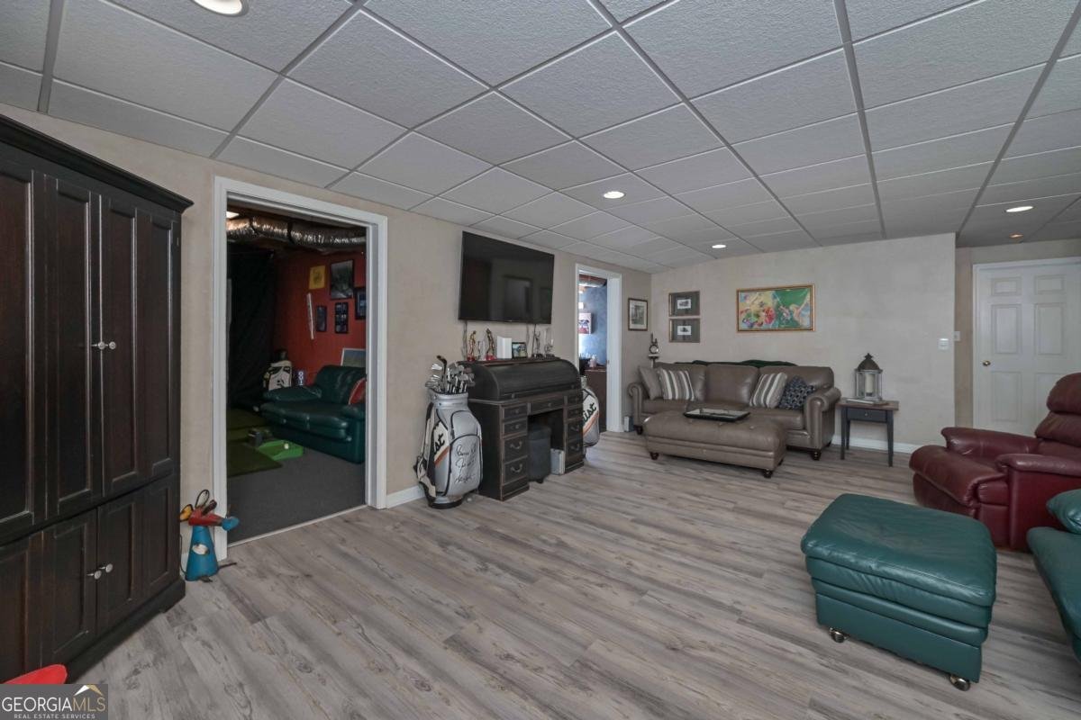 5885 West Chapel Hill Road Douglasville - 33