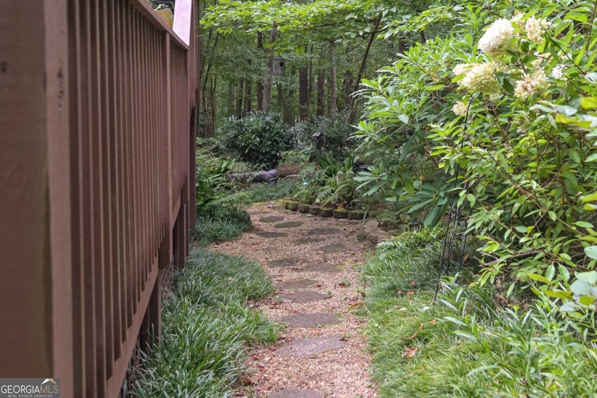 5885 West Chapel Hill Road Douglasville - 39