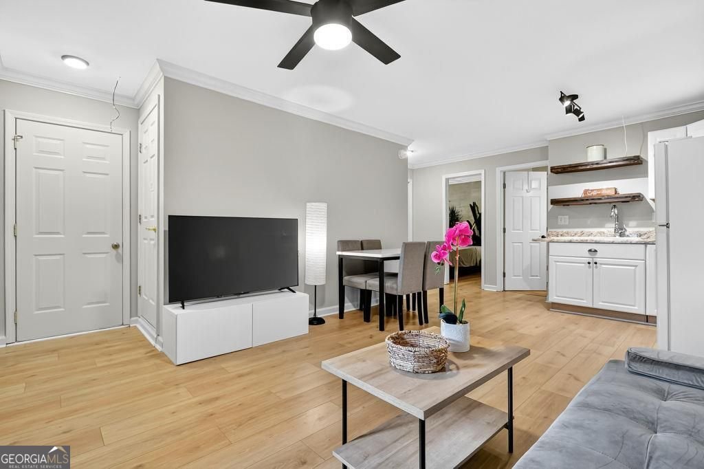 8635 Sapphire Lane Gainesville - 25