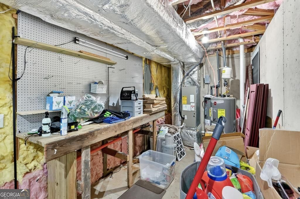 8635 Sapphire Lane Gainesville - 37