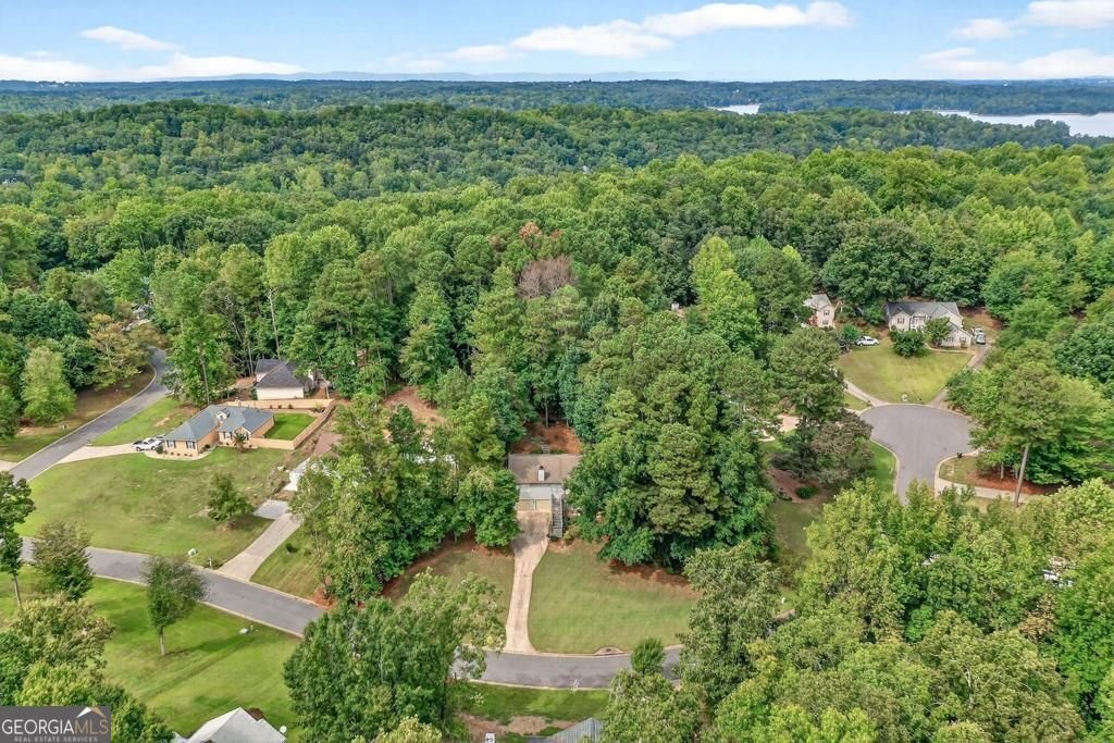 8635 Sapphire Lane Gainesville - 46