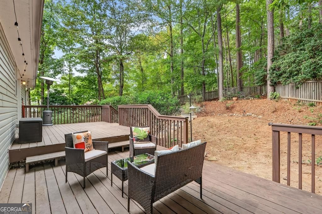 8635 Sapphire Lane Gainesville - 52