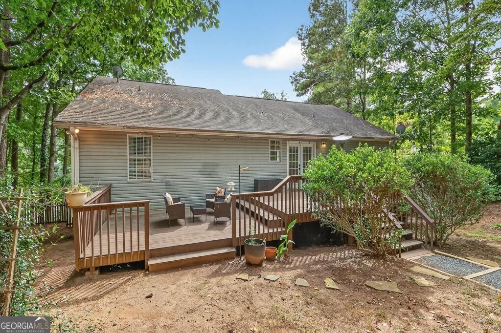 8635 Sapphire Lane Gainesville - 54