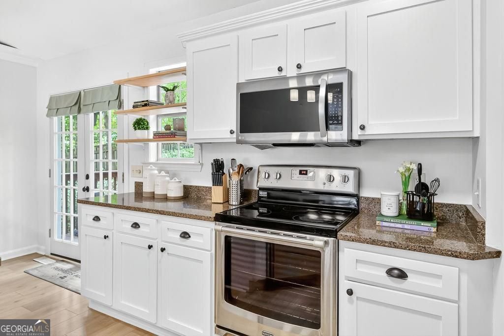 8635 Sapphire Lane Gainesville - 7