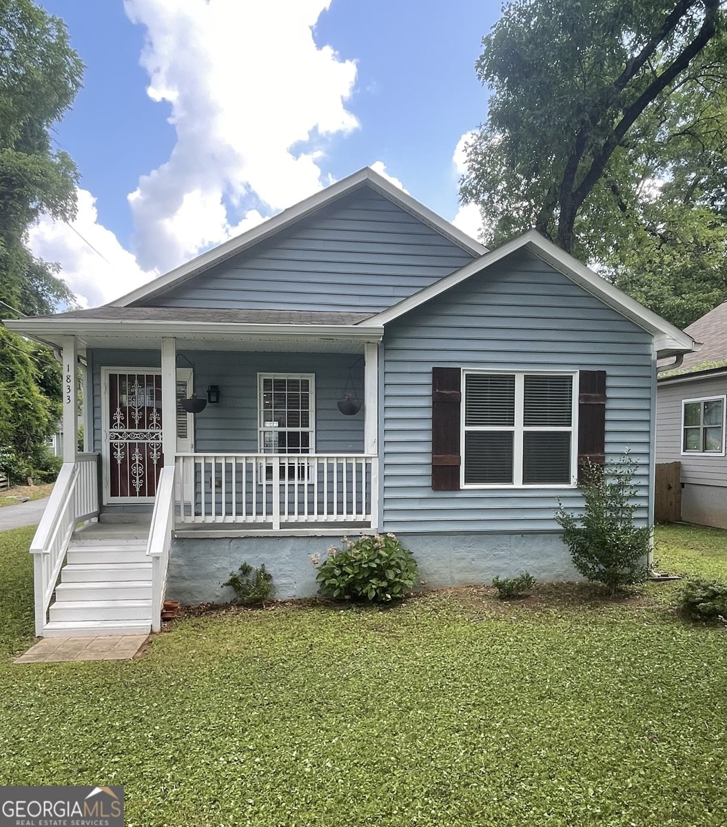 1833 Phillips Avenue East Point - main photo