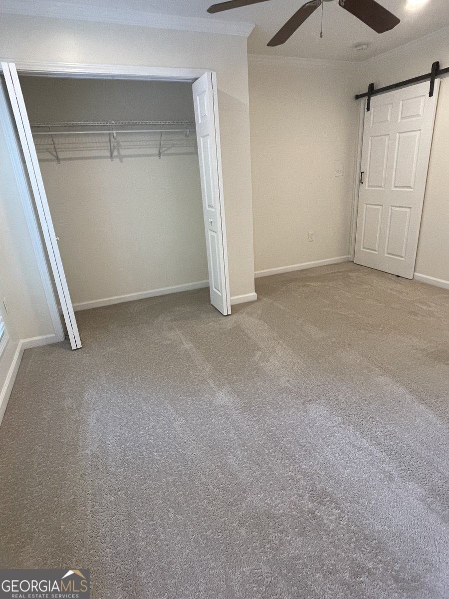 1833 Phillips Avenue East Point - 33