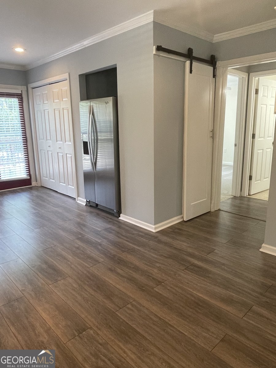 1833 Phillips Avenue East Point - 34