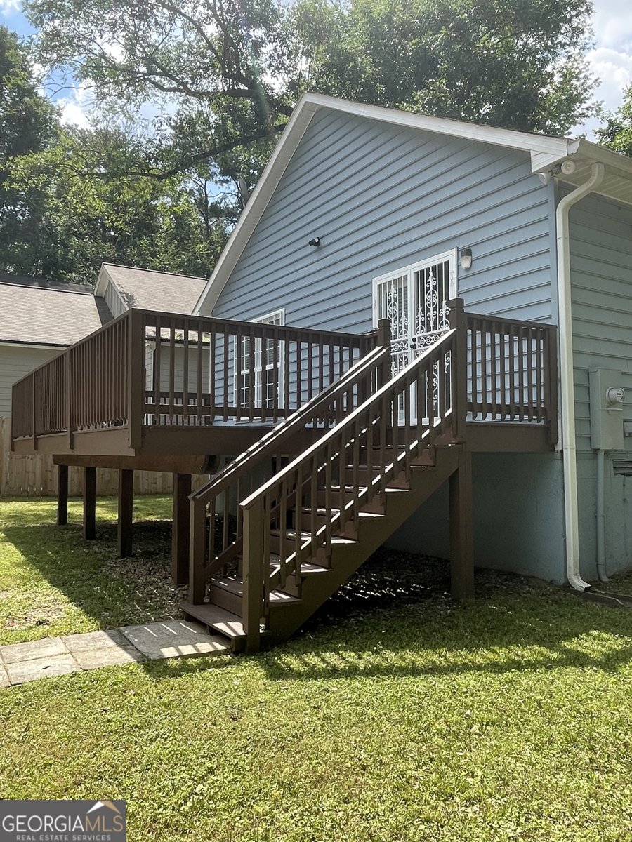 1833 Phillips Avenue East Point - 37