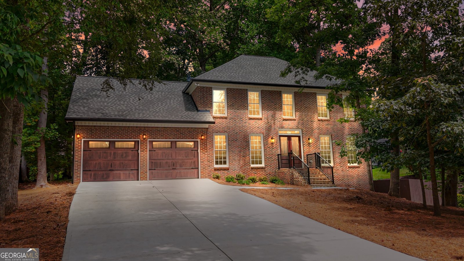 127 Lakeside Drive Kennesaw - main photo