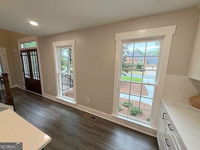 127 Lakeside Drive Kennesaw - 28