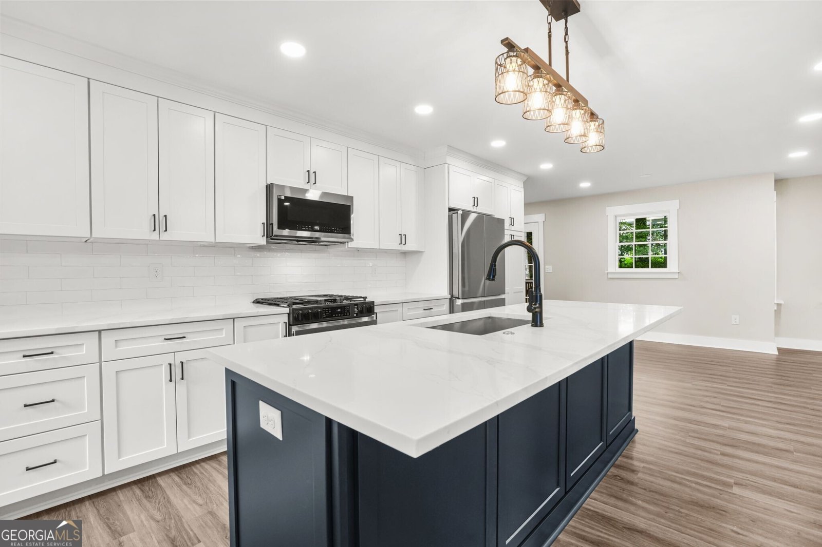 127 Lakeside Drive Kennesaw - 33