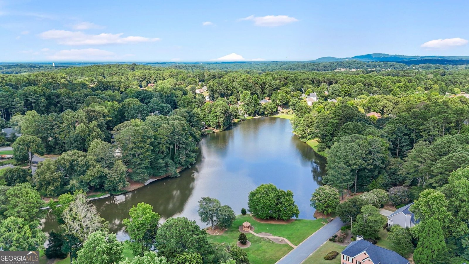 127 Lakeside Drive Kennesaw - 85