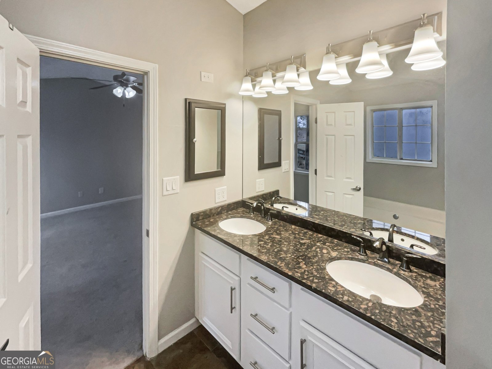 536 Bluff Court Woodstock - 11