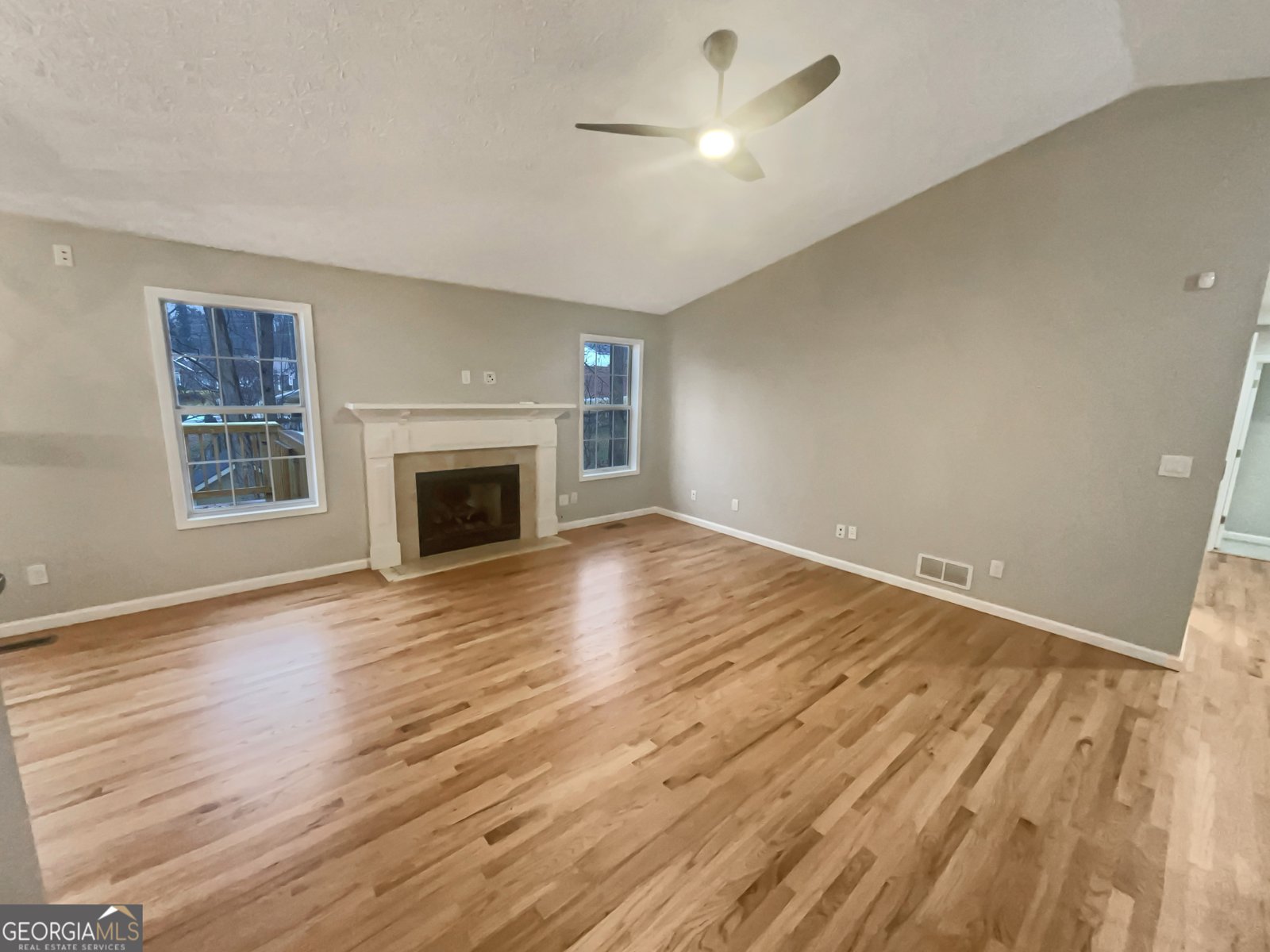 536 Bluff Court Woodstock - 3