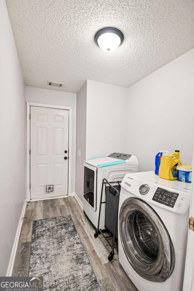 719 Overlook Drive Winder - 36