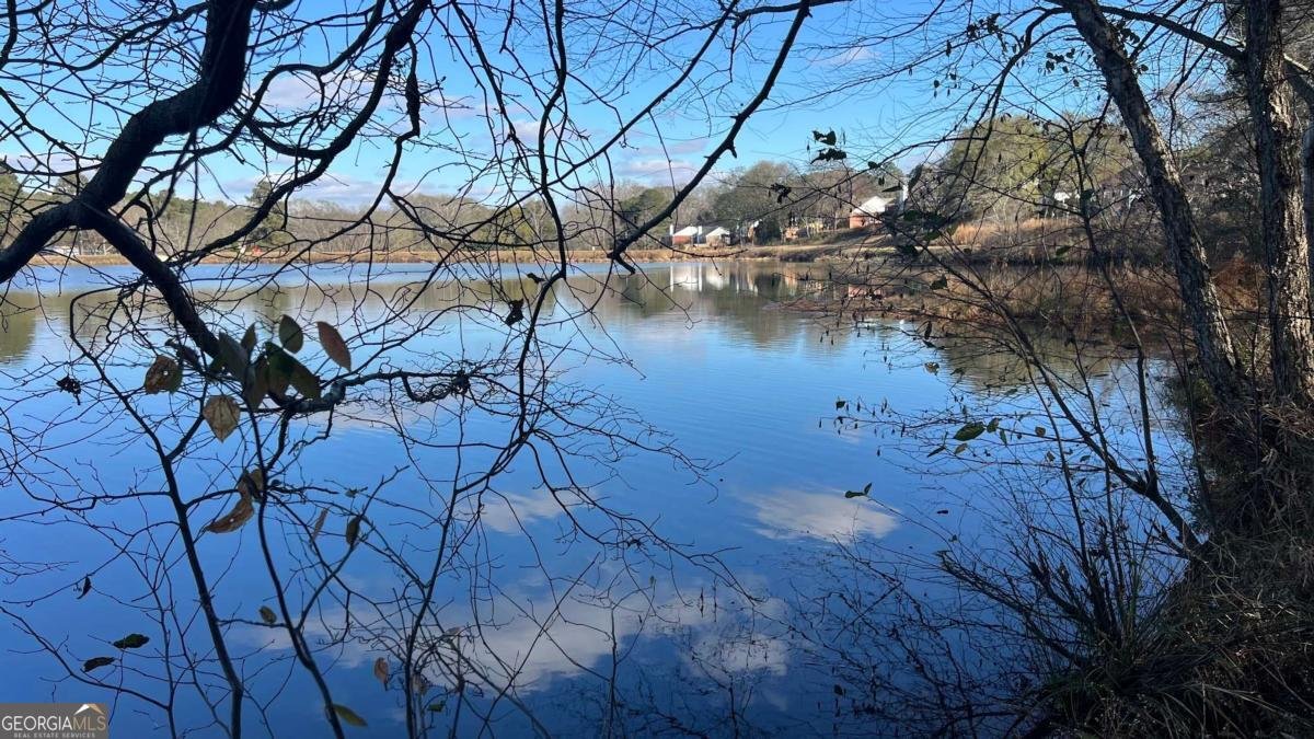 719 Overlook Drive Winder - 46