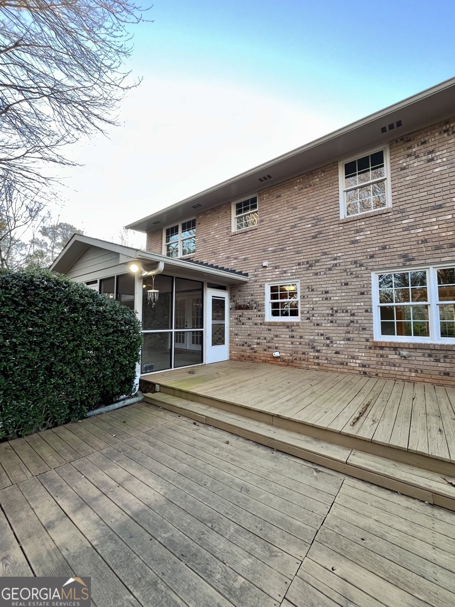 325 University Circle Athens - 27