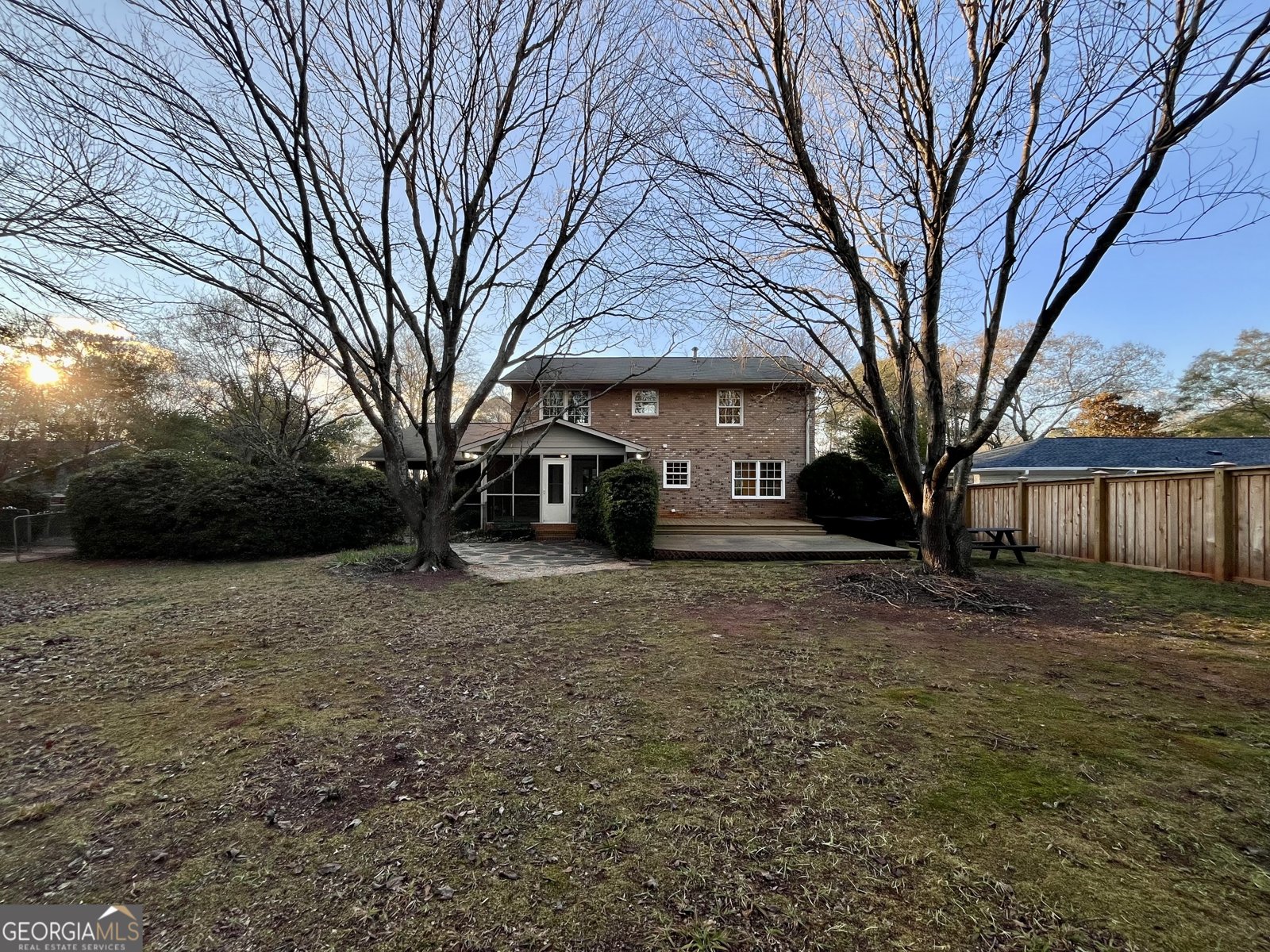 325 University Circle Athens - 28