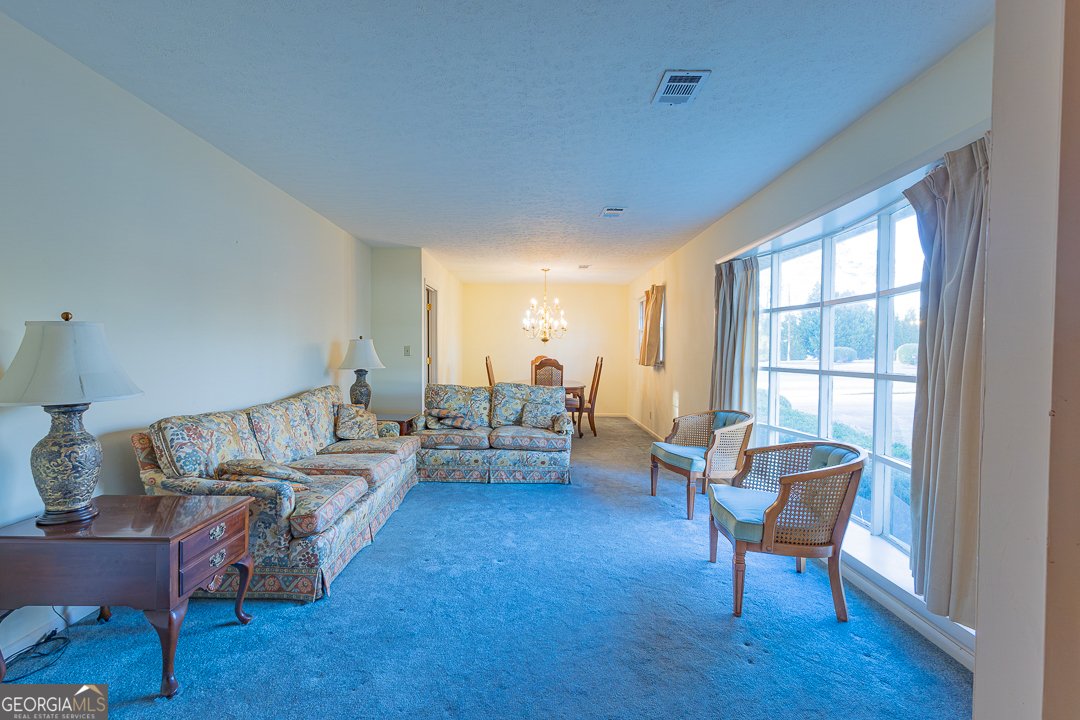 5021 Greenhill Road Eastman - 4