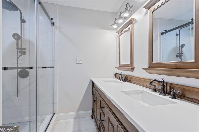 505 WYNCOURTNEY Sandy Springs - 18